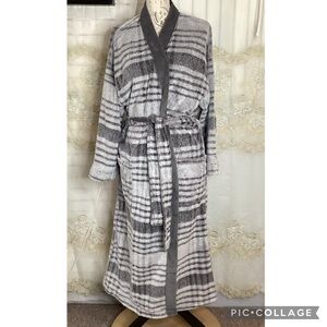 Ulta Beauty Cozy Plush Long Bathrobe Robe NEW!